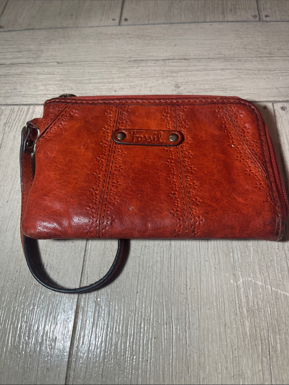 Fossil Leather Wristlet Clutch in Distressed Rust Orange
